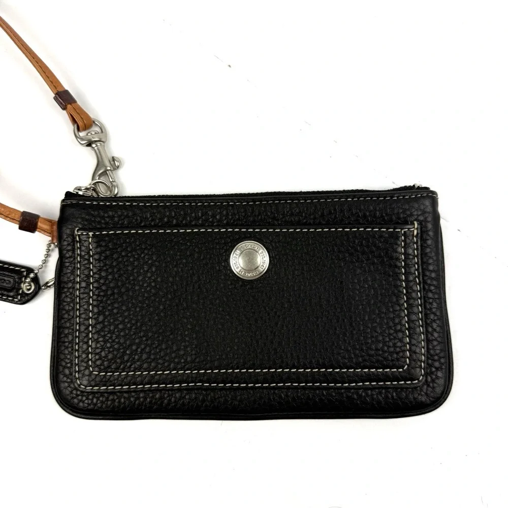 Coach Soho Wristlet Black Pebbled Leather Clutch‎ Wallet Night Out Used Once